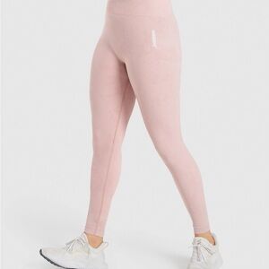 GYMSHARK SIZE MEDIUM LEGGINGS